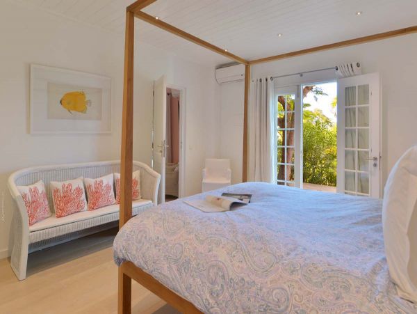 St. Barts Home 985759