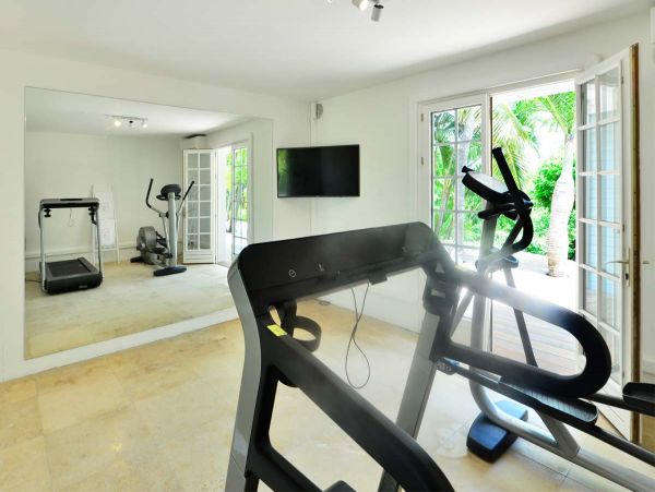 St. Barts Home 985759