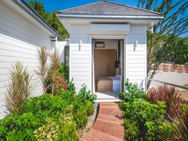 St. Barts Home 985760
