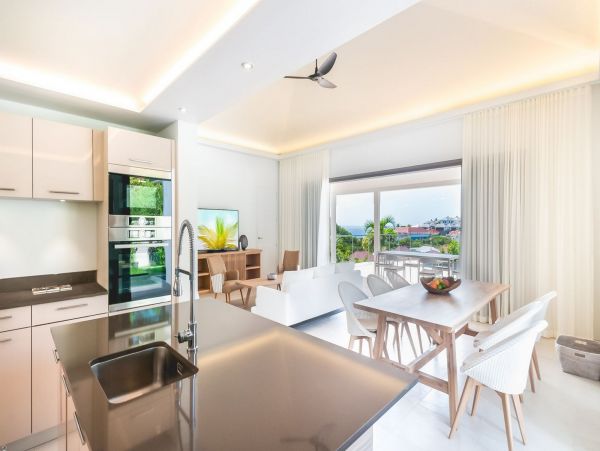 St. Barts Home 985760