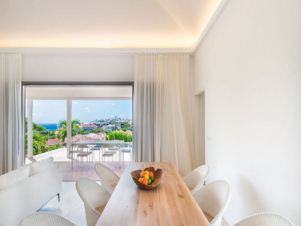 St. Barts Home 985760