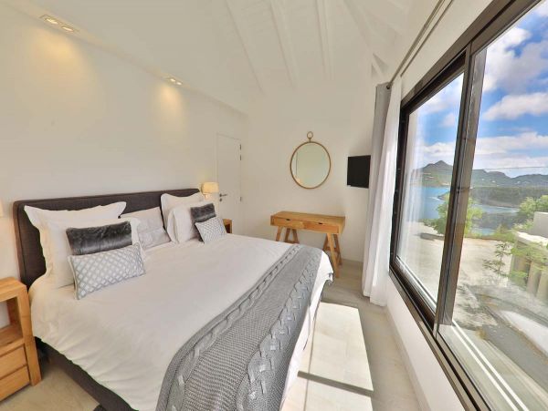 St. Barts Home 985761