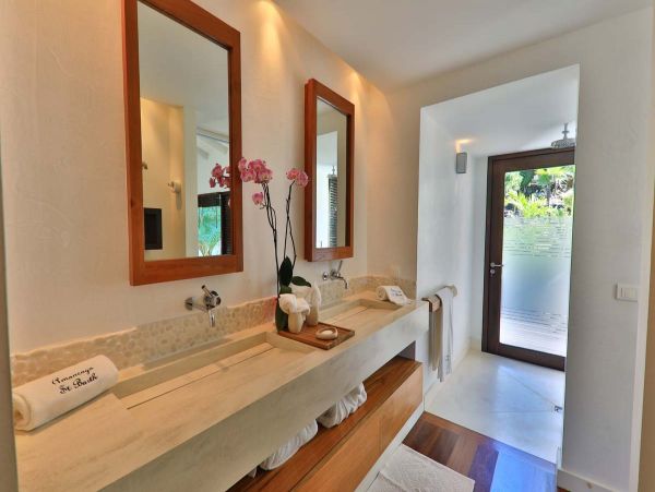 St. Barts Home 985761