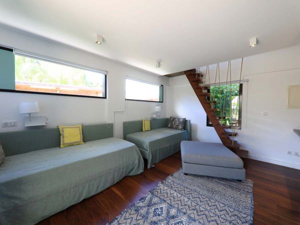 St. Barts Home 985761