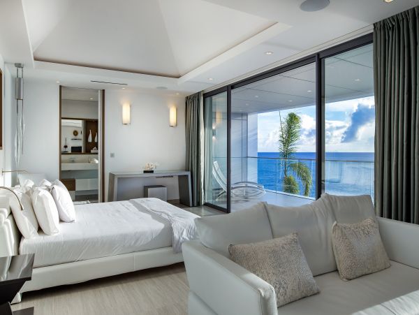 St. Barts Home 985762