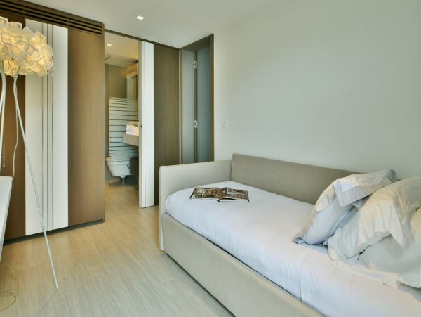 St. Barts Home 985762