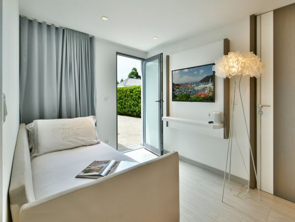 St. Barts Home 985762