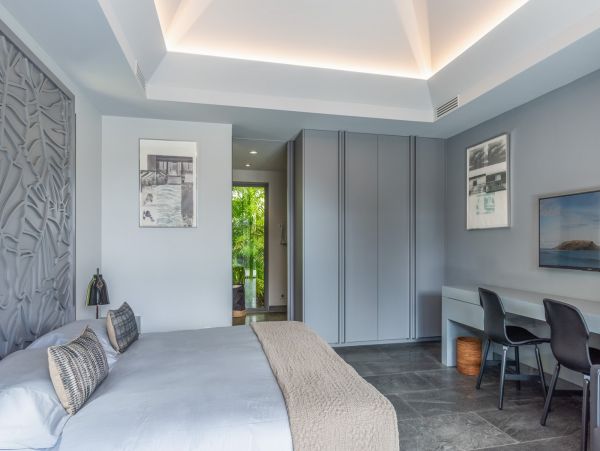 St. Barts Home 985763