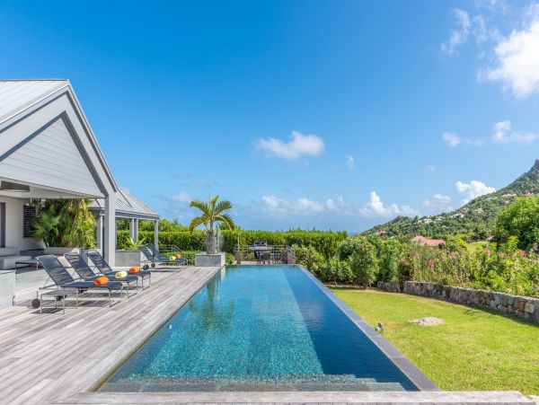 St. Barts Home 985763