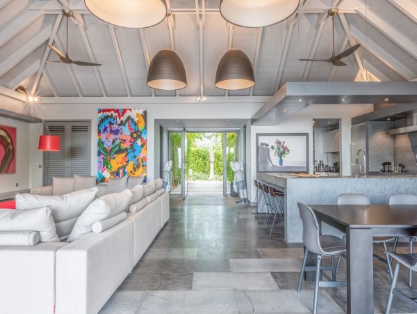St. Barts Home 985763