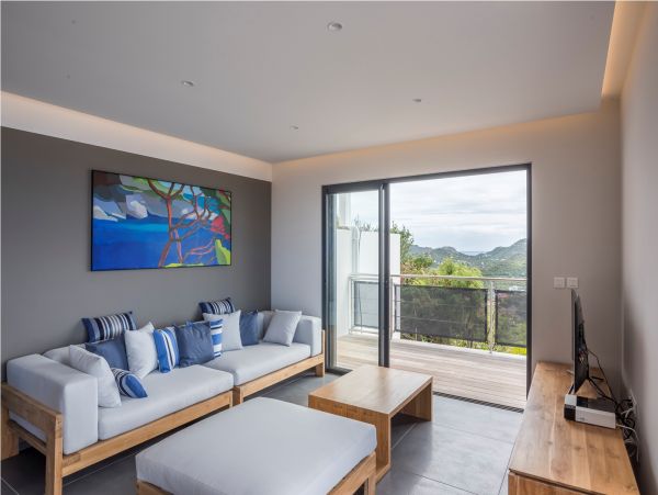 St. Barts Home 985764