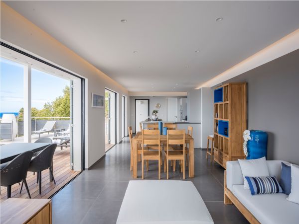 St. Barts Home 985764