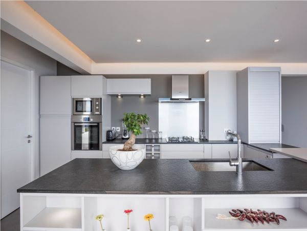 St. Barts Home 985764