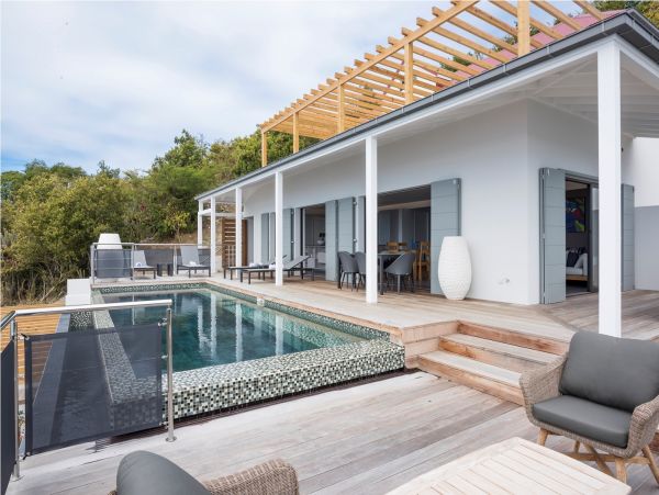 St. Barts Home 985764