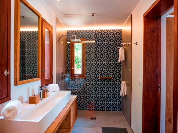 St. Barts Home 985765