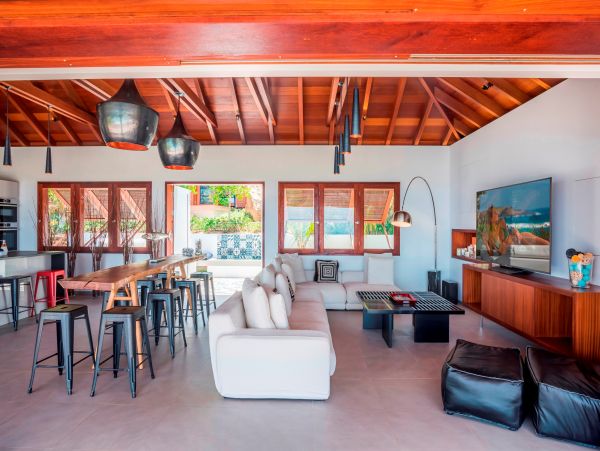 St. Barts Home 985765