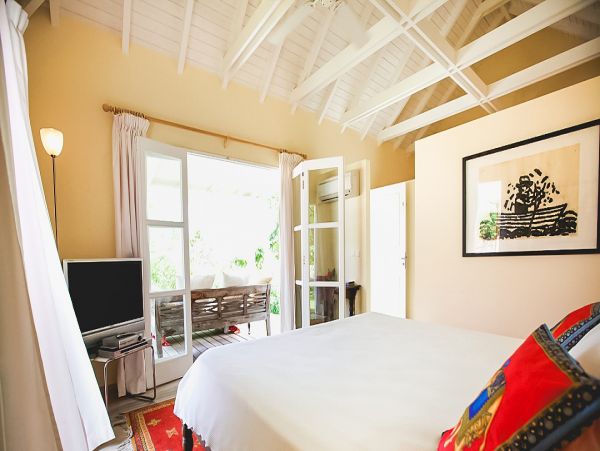 St. Barts Home 985766