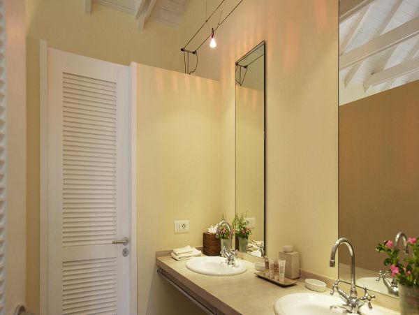 St. Barts Home 985766