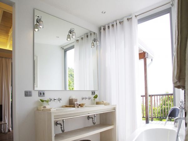 St. Barts Home 985766