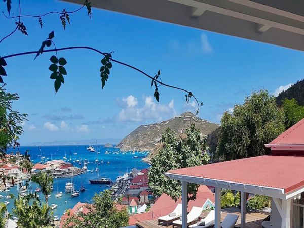 St. Barts Home 985766
