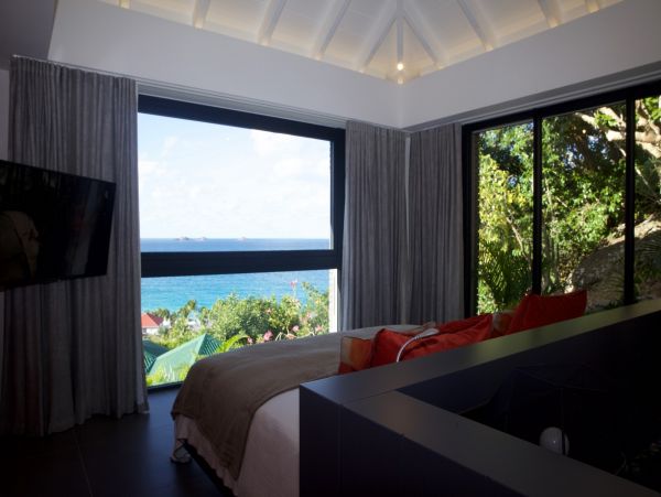 St. Barts Home 985767