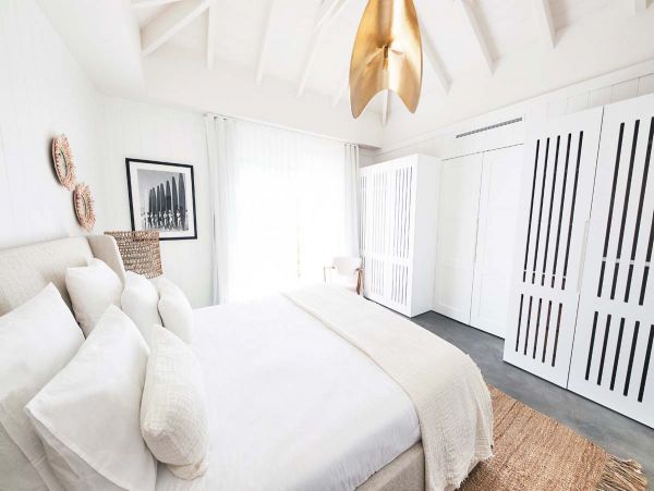 St. Barts Home 985769