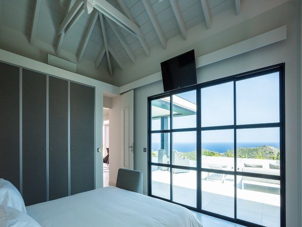 St. Barts Home 985770