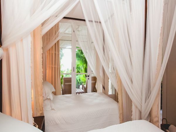 St. Barts Home 985771