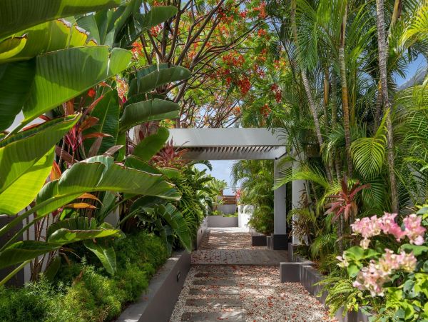 St. Barts Home 985772