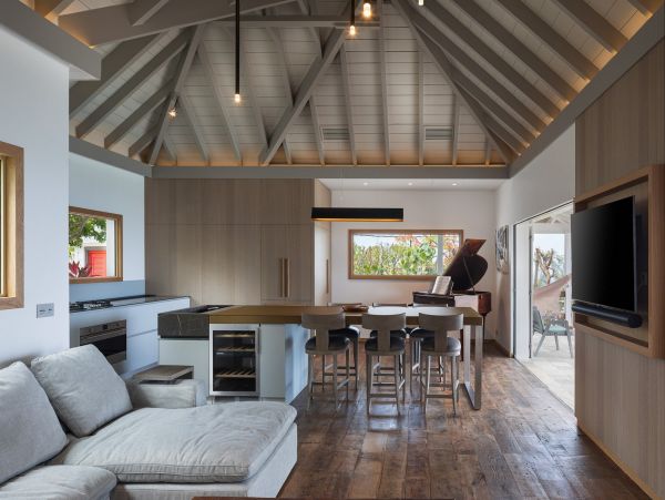 St. Barts Home 985772