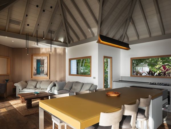 St. Barts Home 985772