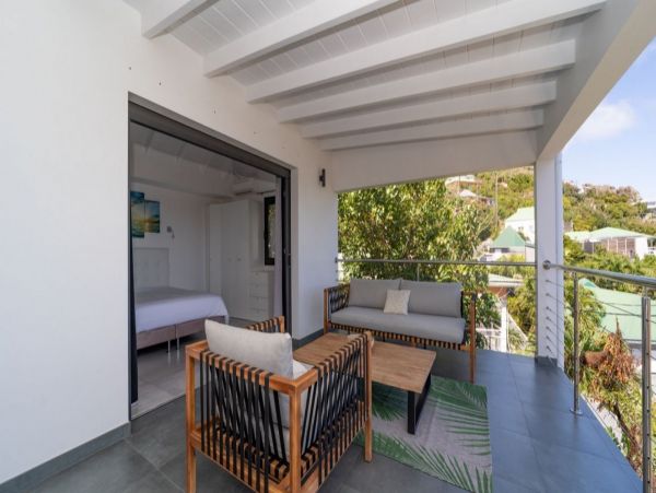 St. Barts Home 985773
