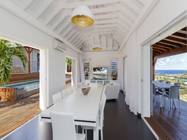 St. Barts Home 985774