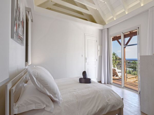 St. Barts Home 985774