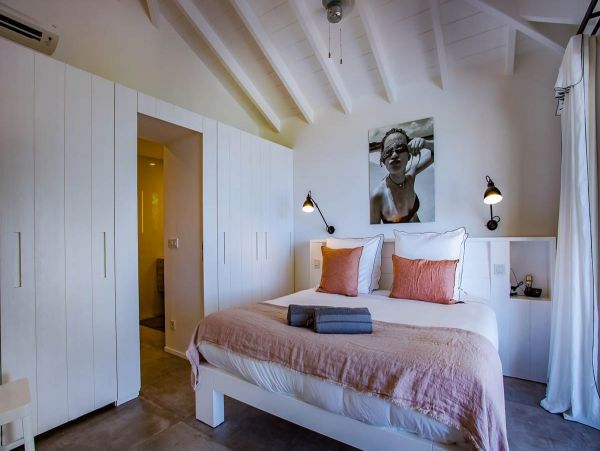 St. Barts Home 985775