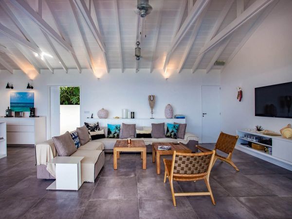 St. Barts Home 985775