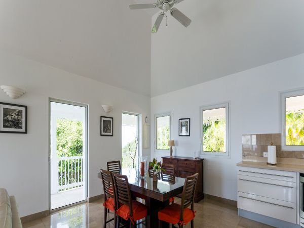 St. Barts Home 985776