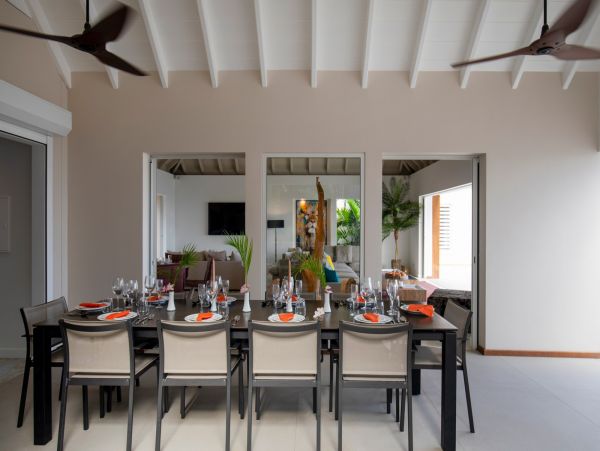 St. Barts Home 985777