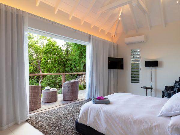 St. Barts Home 985777