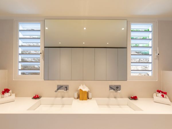 St. Barts Home 985777