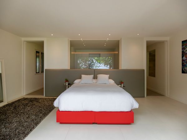 St. Barts Home 985777