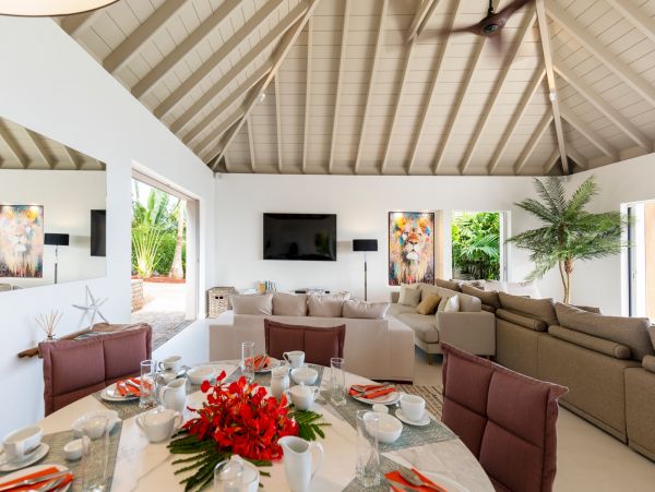 St. Barts Home 985777