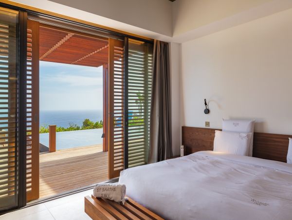 St. Barts Home 985781
