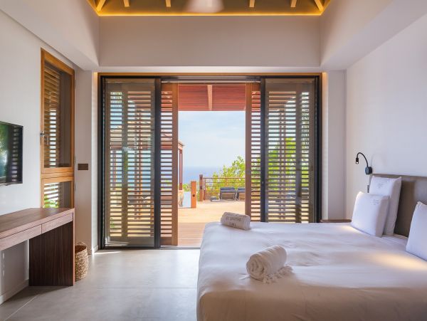 St. Barts Home 985781