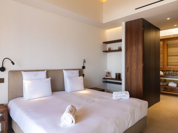 St. Barts Home 985781