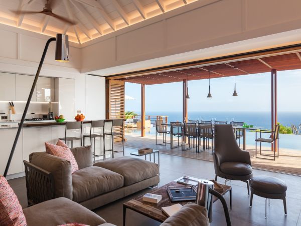 St. Barts Home 985781