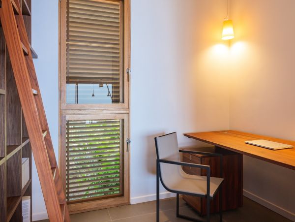 St. Barts Home 985781