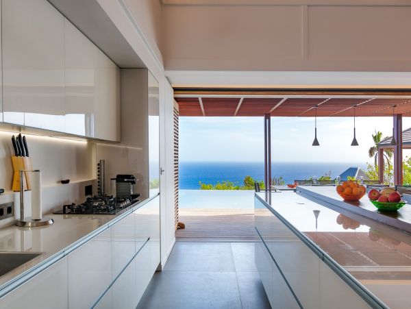 St. Barts Home 985781