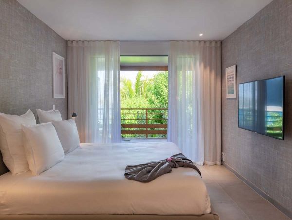 St. Barts Home 985782