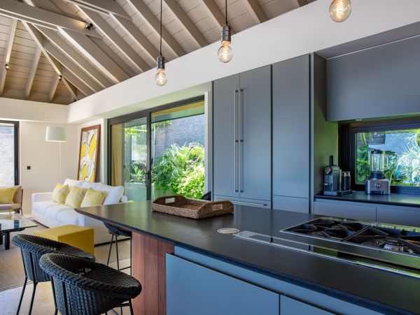St. Barts Home 985784